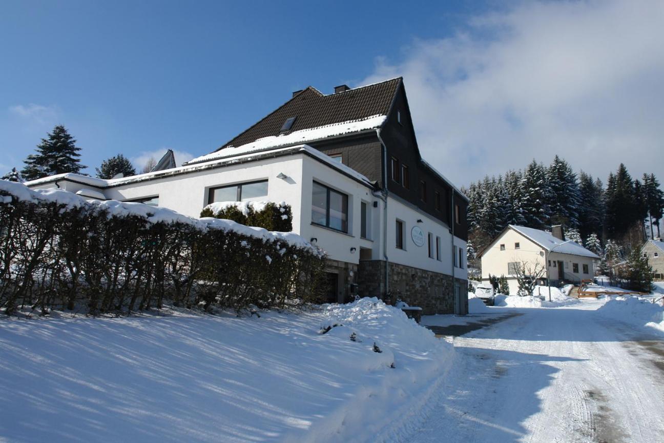 Haus Hesseberg Hotel Medebach Exterior foto
